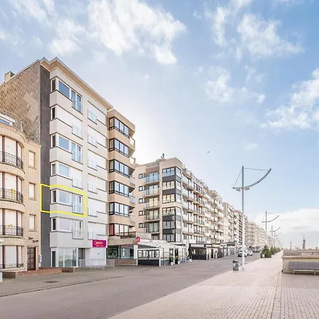 Apartamento In With Seafront View, Cleaning Included Koksijde